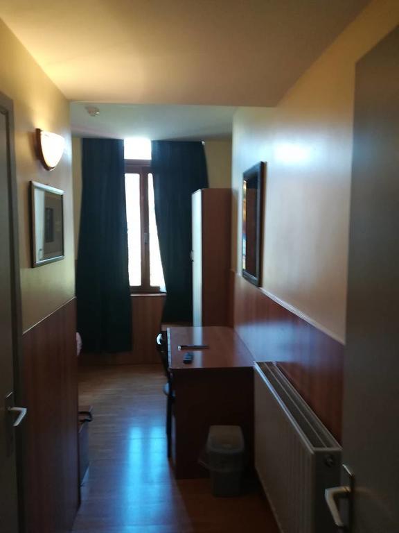Hotel Aristote Brussel Buitenkant foto